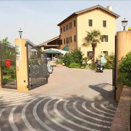 Country Club * Noghera