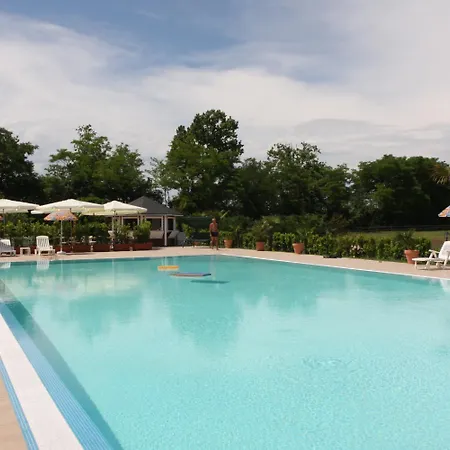 Country Club *