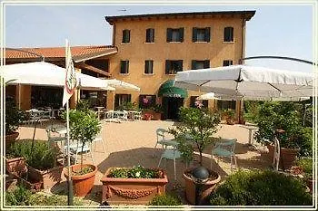 Country Club Farm stay *