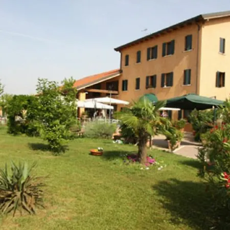 Country Club